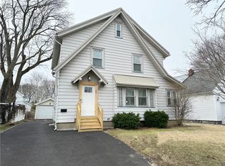 69 Fillingham Dr, Rochester, NY 14615