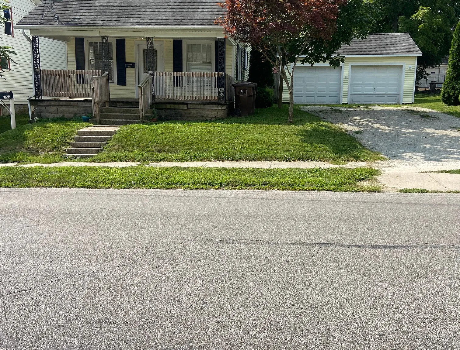 3 bed, 1.5 bath, 1218 sqft, $1,295 — Photo 3