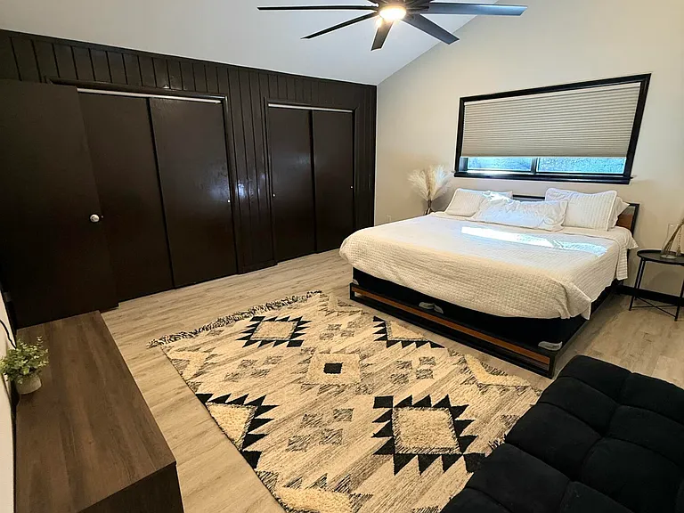 2803 N Carefree Cir — Photo 13