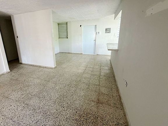 4th image of B 14 1 St