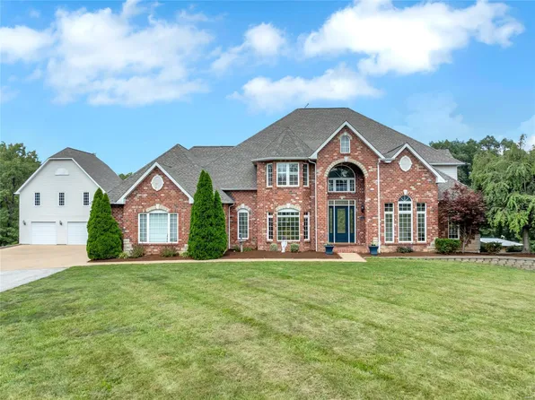 2640 Summit View Dr, Barnhart, MO 63012