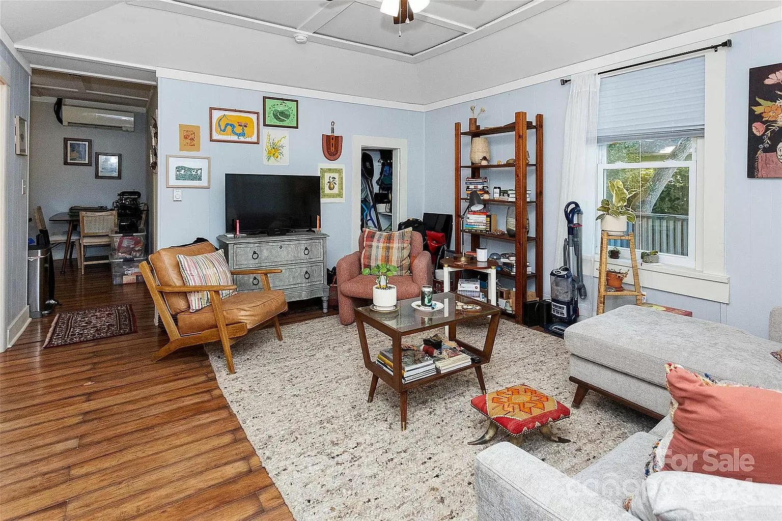 2 bed, 700 sqft, $2,200 — Photo 4