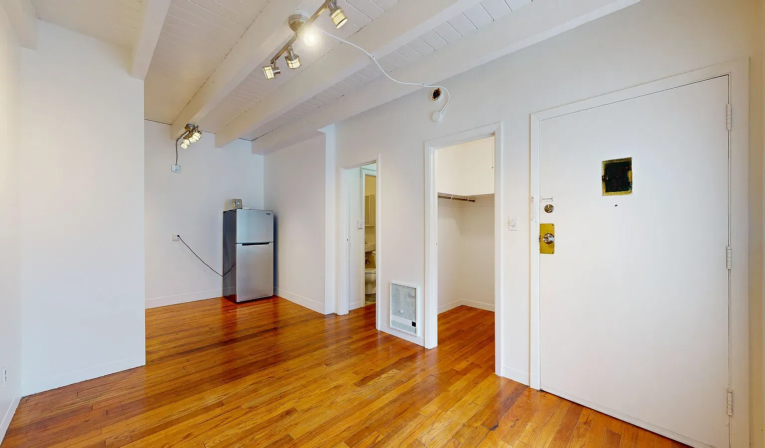 Cozy Studio Steps from Ocean Beach Outer Sunset Living! — Photo 2