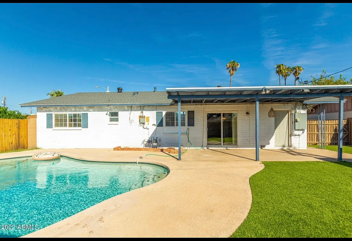 Building Photo - 926 N Cheri Lynn Dr