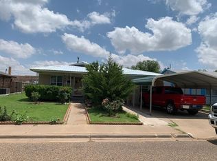 1907 W 17th St, Plainview, TX 79072