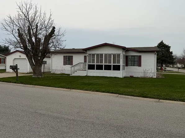 5058 Ingram Ave, Portage, IN 46368