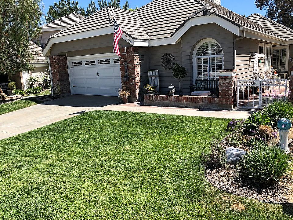 2nd image of 24410 Zermatt Ln