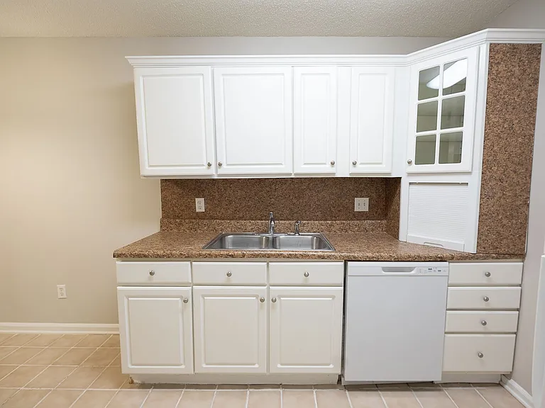 5639 Hornaday Rd #B — Photo 18