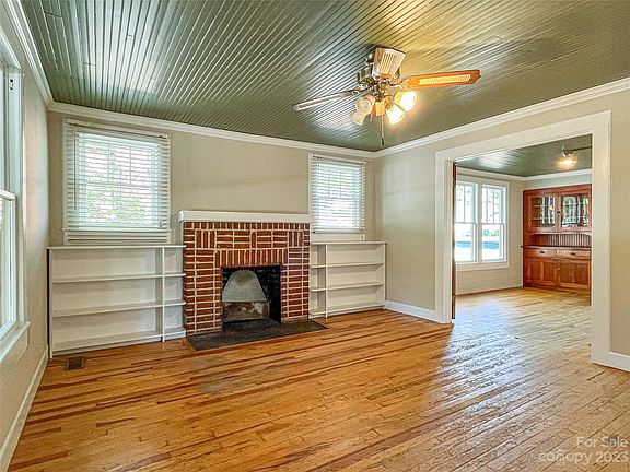 5th image of 349 9th Avenue Dr NE