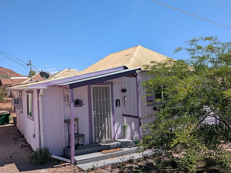 70 Pittsburg Ave — Photo 22