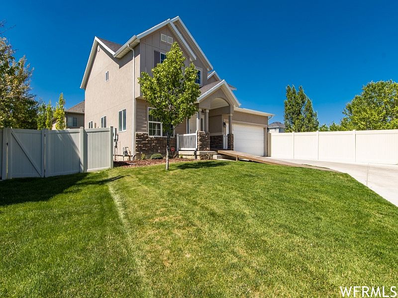 1st image of 502 W Tea Rose Ct N