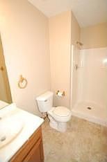 5th image of 2592 Bluffside Dr