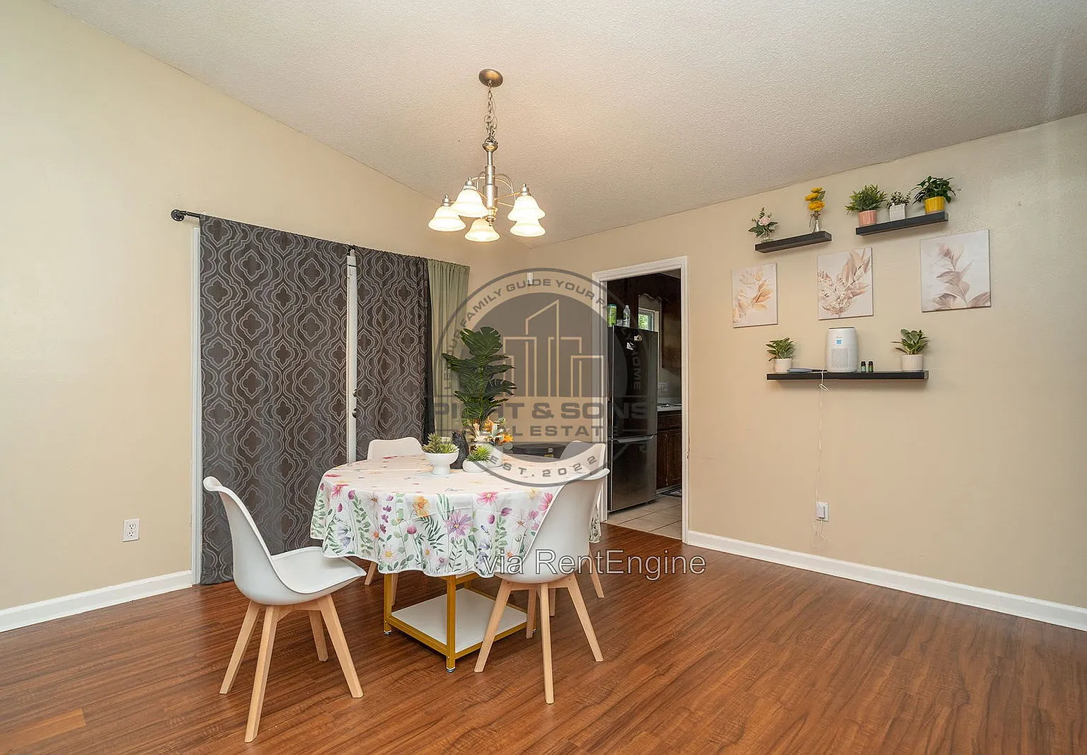 2 bed, 2.0 bath, 1118 sqft, $1,650 — Photo 4