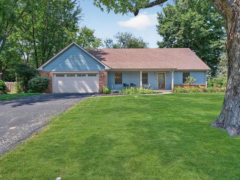 1st image of 242 Beechmont Dr