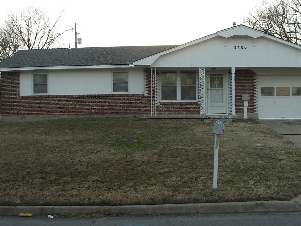 1st image of 2306 NW 43rd St