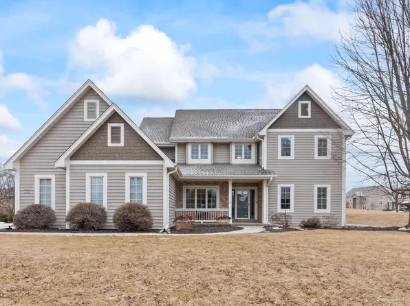 W237N7322 Monterey COURT, Sussex, WI 53089