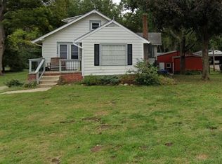 3200 Gene Field Rd #1, Saint Joseph, MO 64506