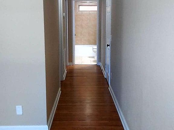 hall to private bathroom