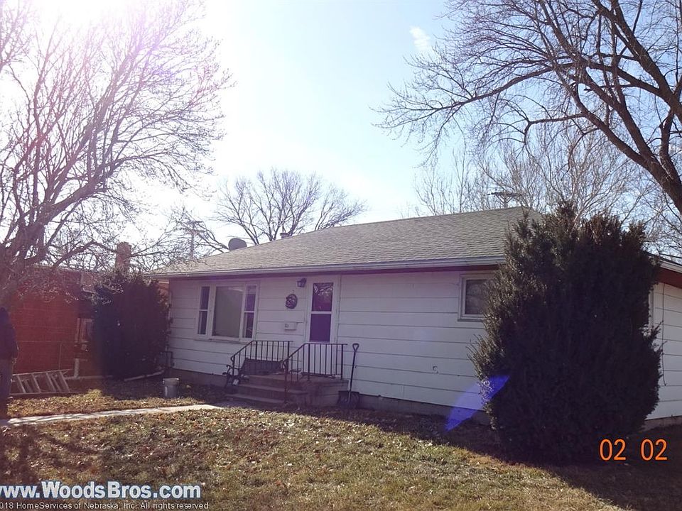 2nd image of 523 S 4th St