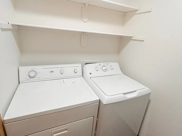Stone Creek Apartments Beaverton — Photo 42