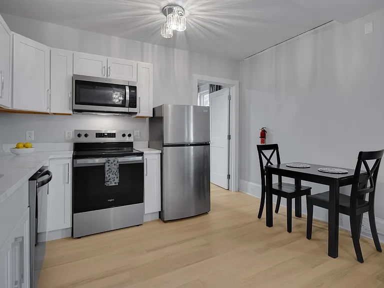 104 Harvard Pl — Photo 191