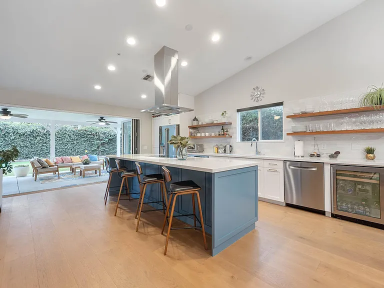 1220 Dincara Rd — Photo 7