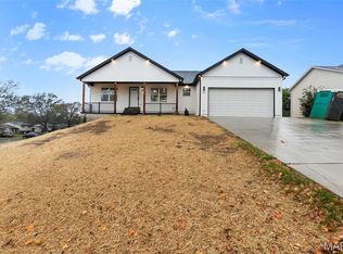 601 Charles St, Cape Girardeau, MO 63701