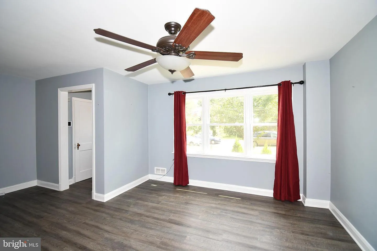 4 bed, 2.5 bath, 1780 sqft, $2,350 — Photo 2