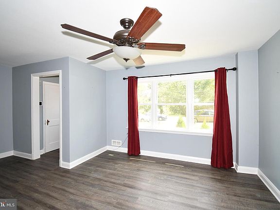 2nd image of 1410 N Forest Park Ave