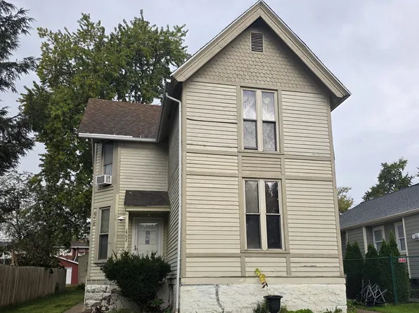 602 Kenilworth Ct, Clinton, IA 52732