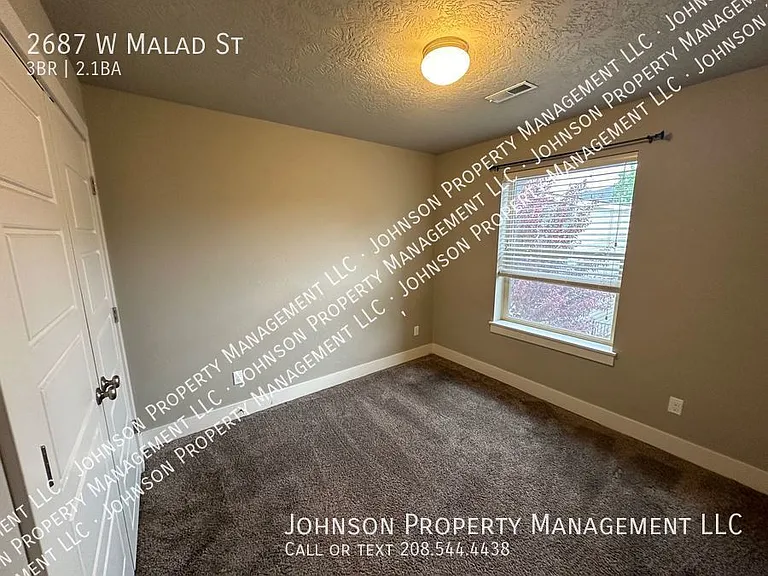 2687 W Malad St — Photo 8