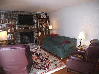 5th image of 634 Dordan Ct