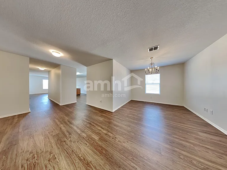 5533 Parkview Hills Ln — Photo 7