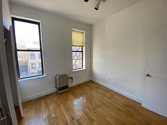 Rented by Rennit Inc.