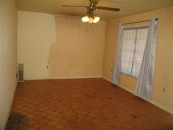 5th image of 7205 Pam Dr
