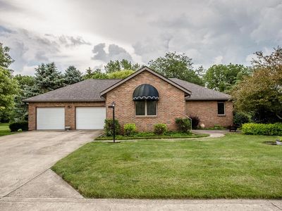 221 Wesley Ct, London, OH, 43140