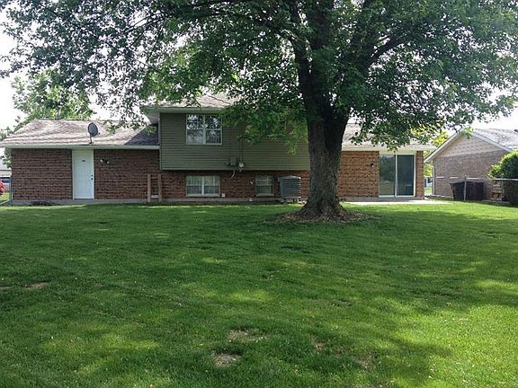 5th image of 5920 Fairdale Dr
