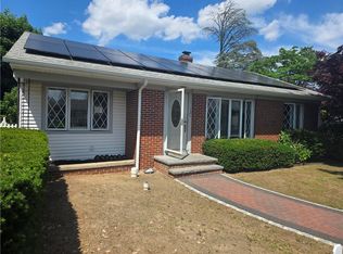121 Barbara St, Providence, RI 02909