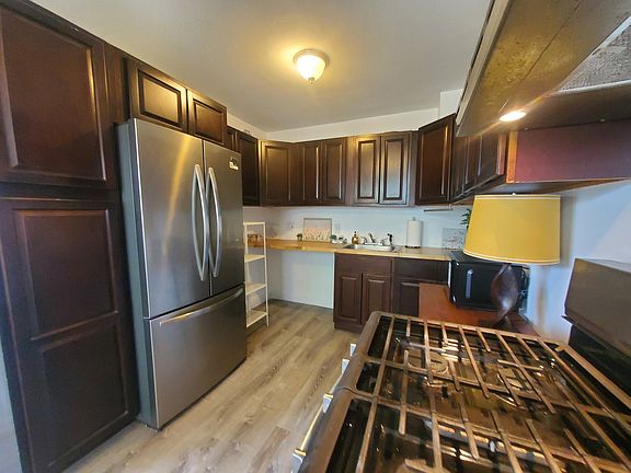 2nd image of 11 Bedford Ave Unit 2