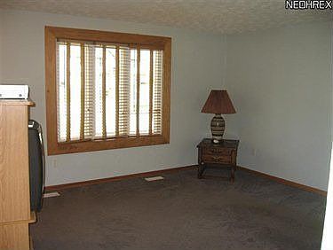 3rd image of 2983 Malibu Dr