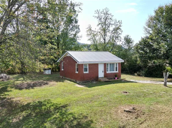 1073 Howards Bottom Rd, Burkesville, KY 42717