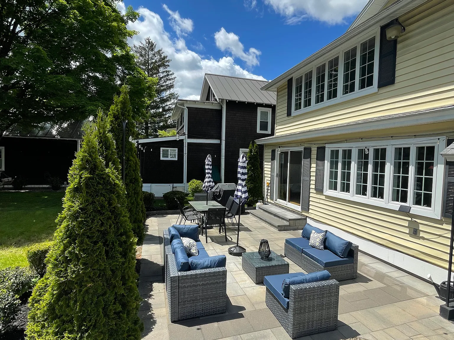 134 Lincoln Ave — Photo 1