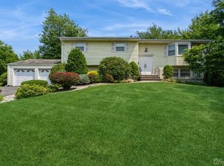 4 Marlow Rd, East Brunswick, NJ 08816