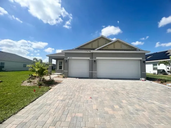 8808 Cascade Price Cir, North Fort Myers, FL 33917