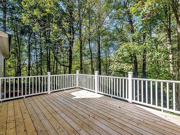 5th image of 149 Stonebridge Rd