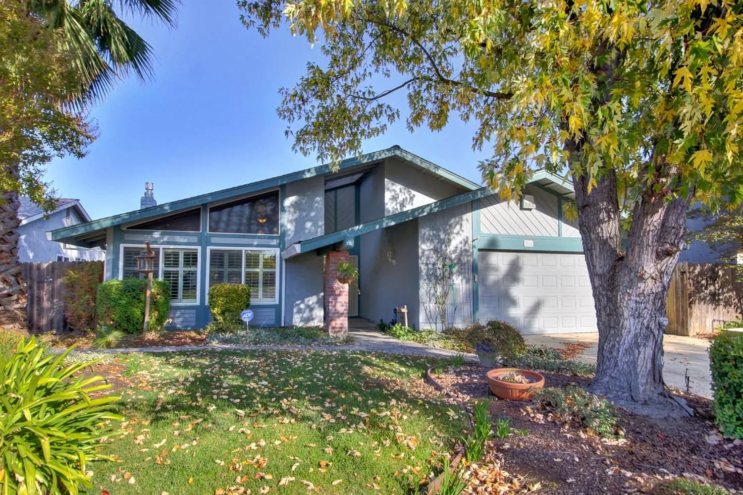2816 Catania Way photo 1