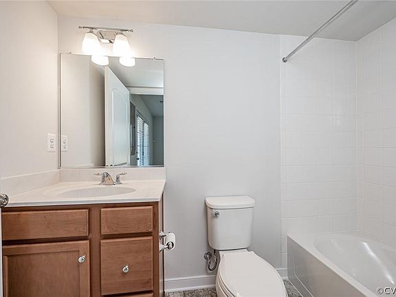 3rd image of 1421 Kerr Dr #1421