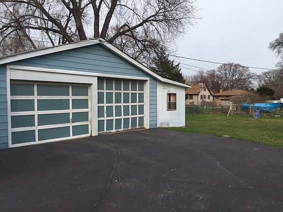 2nd image of 2933 N Derrough Ave