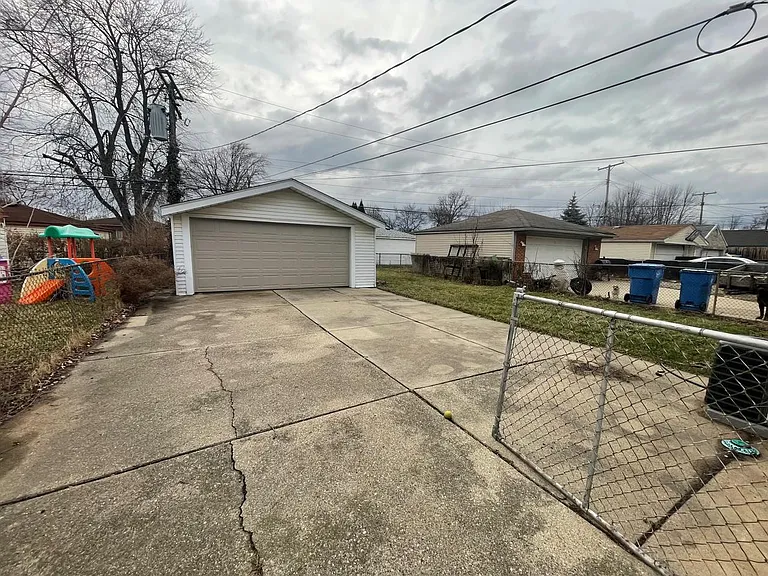 4154 Campbell St — Photo 12