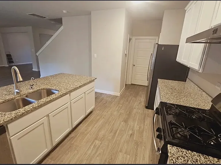 6239 Alta Puerta — Photo 4